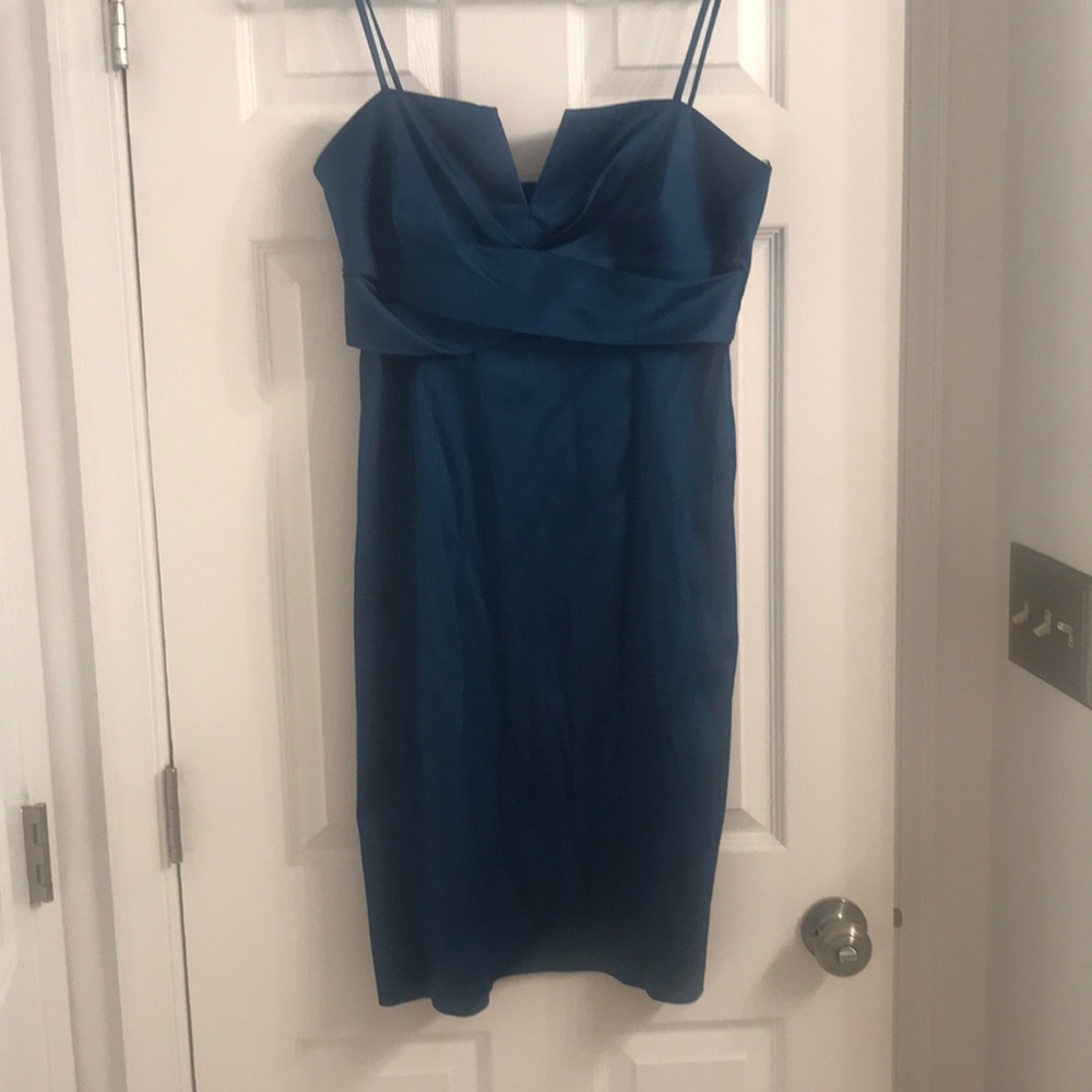Beautiful blue dress! - Picture 2 of 4